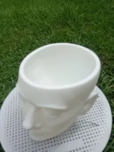 Vaso para plantas face feminina