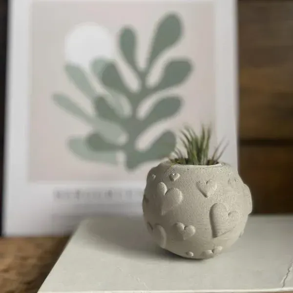 Heart Pattern Planter, Valentine's Day Love Decor — Image 3 of 8