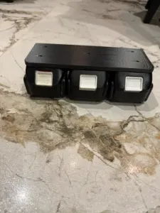 makita holder for 3 batteries