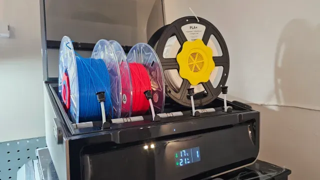 Silica Beads / Desiccant Holder for 53mm+ Spools — Image 4 of 8
