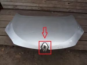 Renault Megane 3 emblem