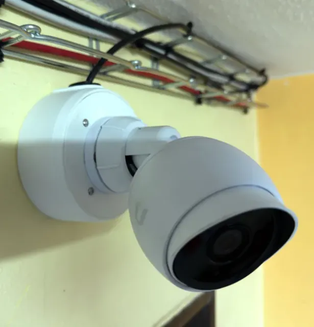 UniFi Camera Turret & Bullet Mount — Фото 7 из 9
