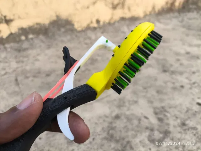 "Pet Hair Comb (Cat/Dog)" — Image 6 of 9
