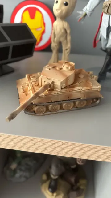 Panzerkampfwagen VI Tiger tank 1/72 — Image 2 of 9
