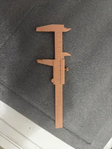 Vernier style calipers