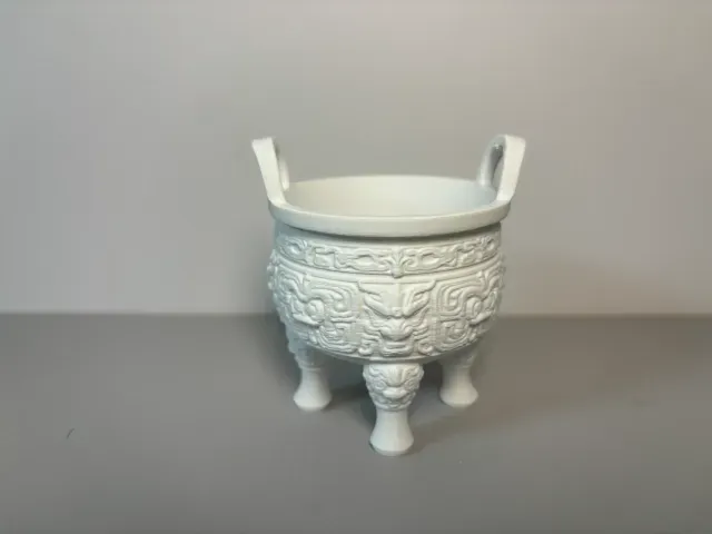Chinese Wealth-Gathering Ding Storage Bucket