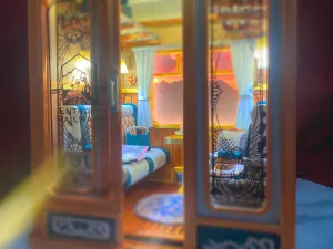 1940s Train Cabin - Moving Book Nook Diorama
