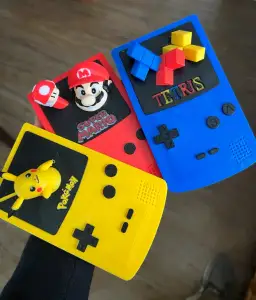 Gameboy Frame with Swappable Screens