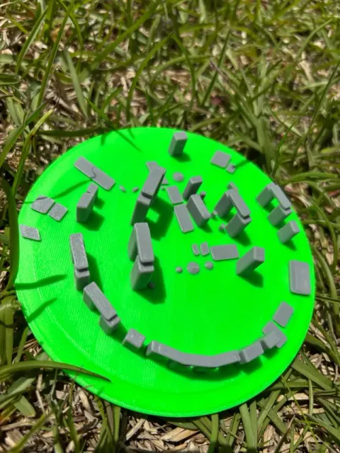 Mini Accurate Stonehenge — Image 3 of 5