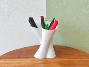 Flowing Pencil Holder