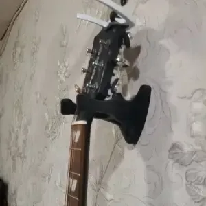 Guitar Wall Mount, Крепление для гитары на стену