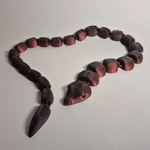 Super Long Smooth Snake 23 Link Articulated Print in Place!
