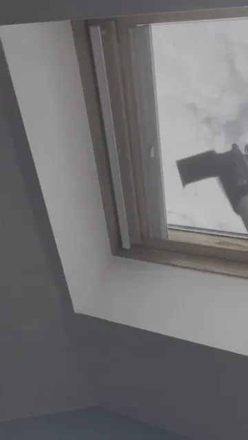 window closer