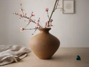 Japandi-style Vase