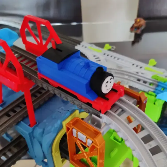 Thomas the train motorized for track