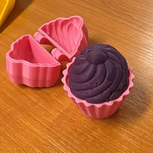 Printed cup cake bottom and mould for top