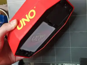 Card fall stopper for UNO SHOWDOWN