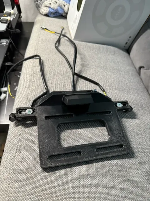 Motorcycle plate holder FZ6 — Image 2 of 6