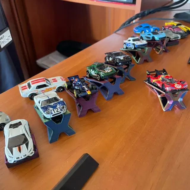 Hot Wheels exposing ramp, 1:64 cars, S size, X form