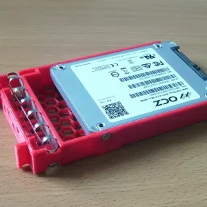 SSD 2.5" Fujitsu Primergy Slides