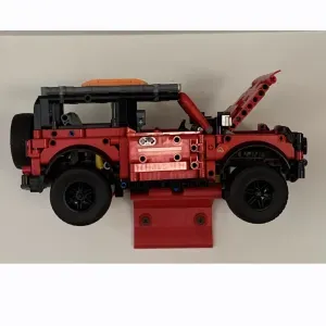 lego bronco wall mount 42213