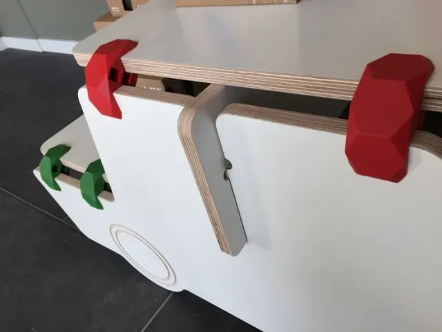 90° Corner Clamp – Woodworking Assembly Tool — Фото 8 из 9