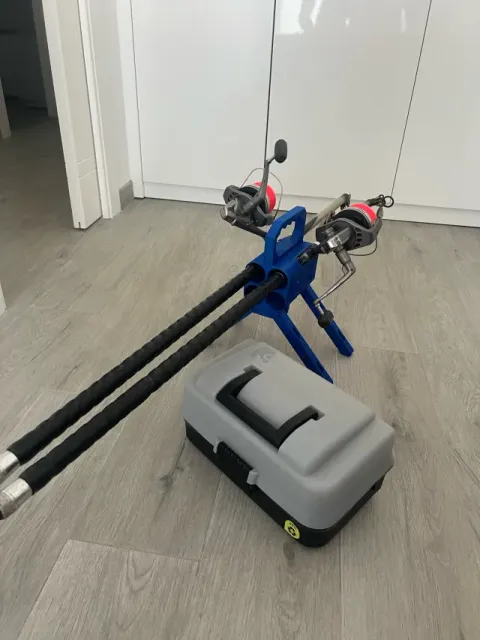 Fishing Rod Transport Stand with Folding Legs and Gear Hook — Фото 3 из 9