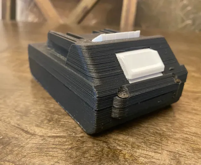 21700 Makita battery — Image 2 of 9