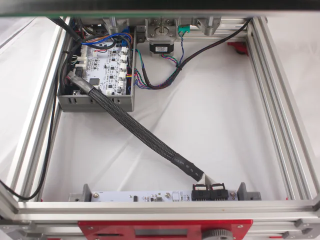 Ultimaker 2 Aluminum Extrusion 3D Printer — Image 19 of 22