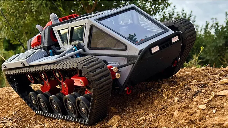 Rippie – 1:10 Scale 3D Printed RC Tracked Vehicle